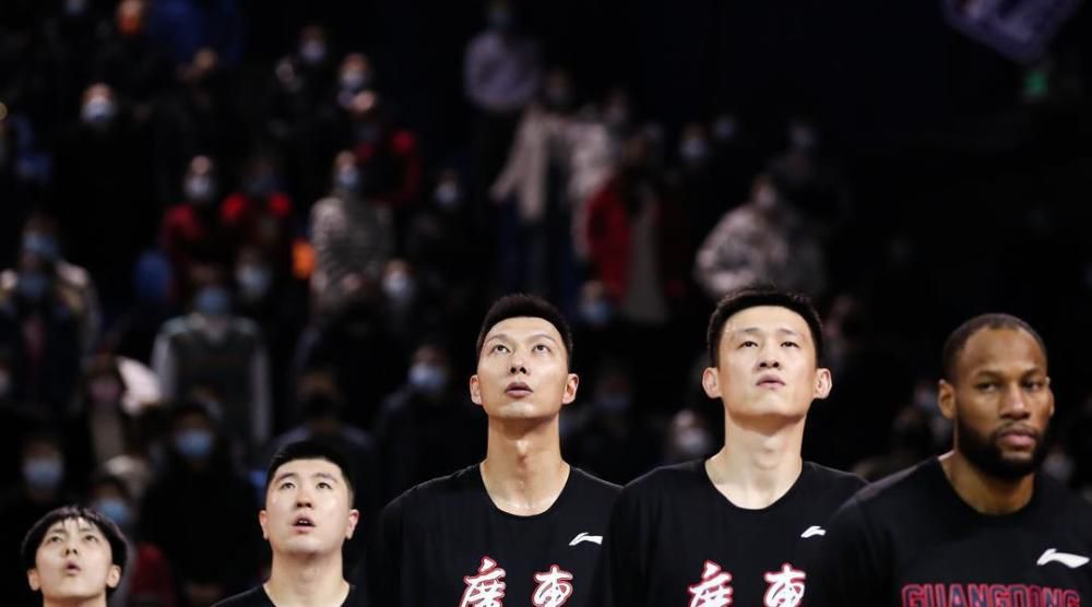 粉色窗帘房的堂姐